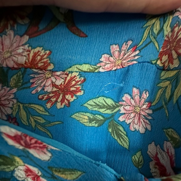 Lush floral wrap dress - Picture 2 of 5